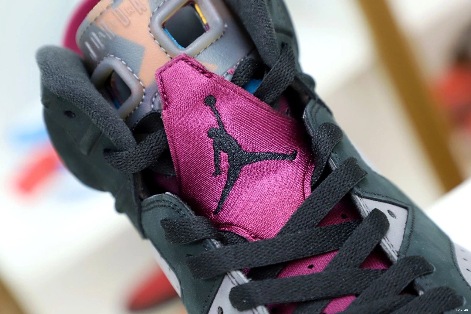 JORDAN AIR 6 RETRO BORDEAUX 0129